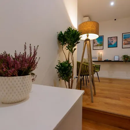 Crossroad Four - Locazione Turistica Bed & Breakfast