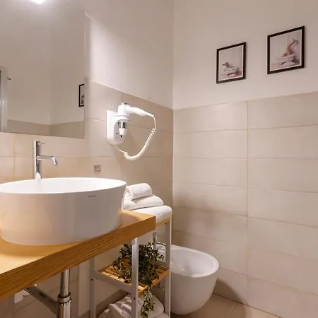 Bed & Breakfast Crossroad Four - Locazione Turistica Cagliari
