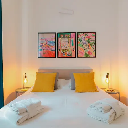 Crossroad Four - Locazione Turistica Bed & Breakfast 3*