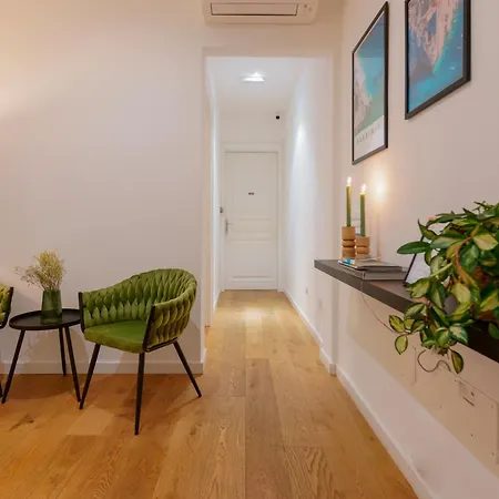 Bed & Breakfast Crossroad Four - Locazione Turistica 4*