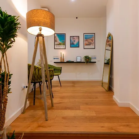 Crossroad Four - Locazione Turistica Bed and breakfast Cagliari