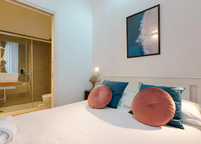 Bed & Breakfast Crossroad Four - Locazione Turistica Cagliari