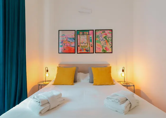 Crossroad Four - Locazione Turistica Bed & Breakfast 3*
