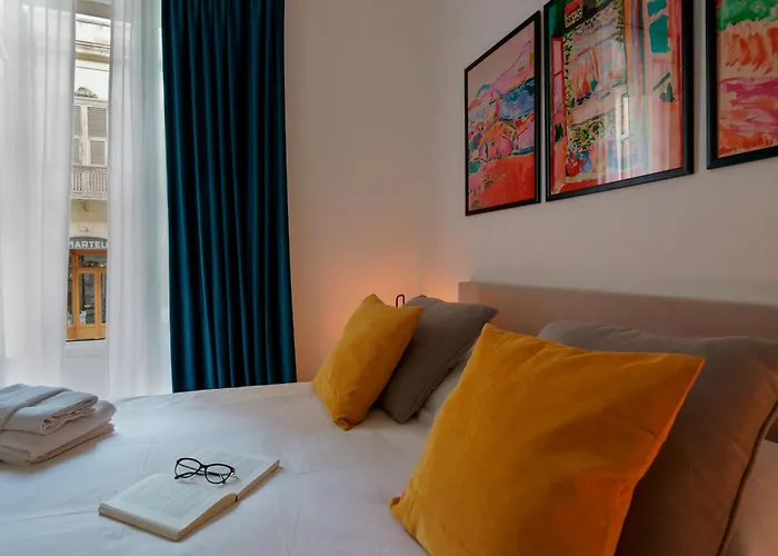 Bed & Breakfast Crossroad Four - Locazione Turistica Cagliari